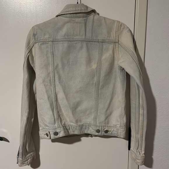 Levi’s denim jacket - flower embroidered sleeves - Picture 4 of 4